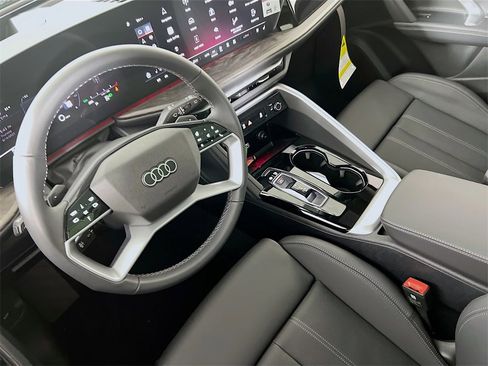 New 2025 Audi Q5 Premium Plus image 23