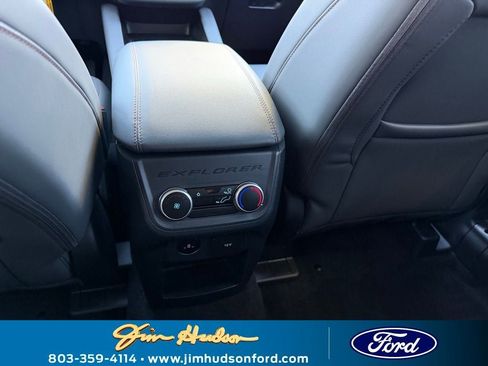 New 2026 Ford Explorer Active w/ Active Comfort Package image 25