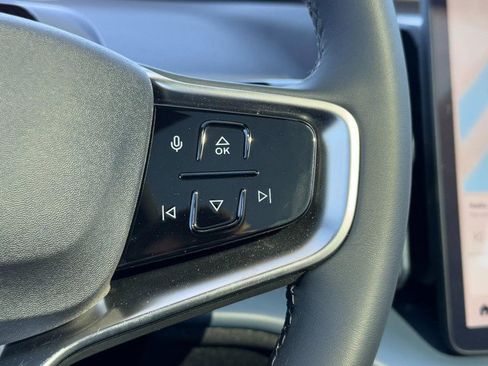 New 2026 Volvo EX30 Plus w/ Protection Package image 11