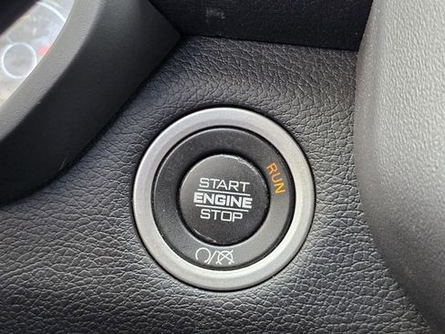 Used 2024 RAM 3500 Big Horn image 19