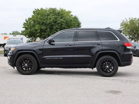 Used 2017 Jeep Grand Cherokee Laredo w/ Quick Order Package 23E AWD/4WD image 8