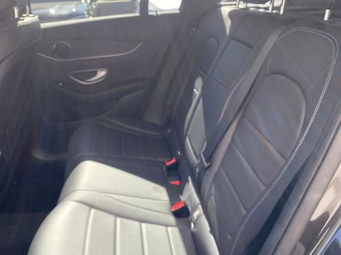 Used 2022 Mercedes-Benz GLC 300 4MATIC image 12