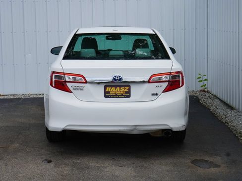 Used 2012 Toyota Camry XLE w/ Leather Pkg FWD image 5