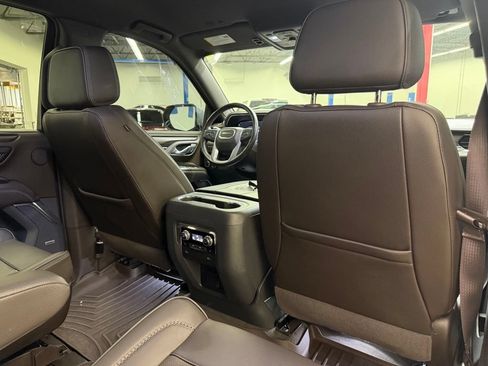 Used 2022 GMC Yukon Denali w/ Max Trailering Package AWD/4WD image 13