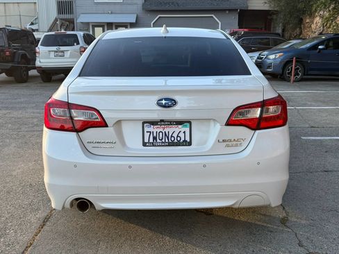 Used 2017 Subaru Legacy 2.5i Limited AWD/4WD image 6