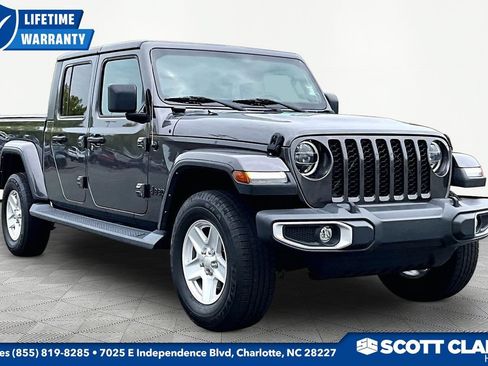 Used 2022 Jeep Gladiator Sport AWD/4WD image 1