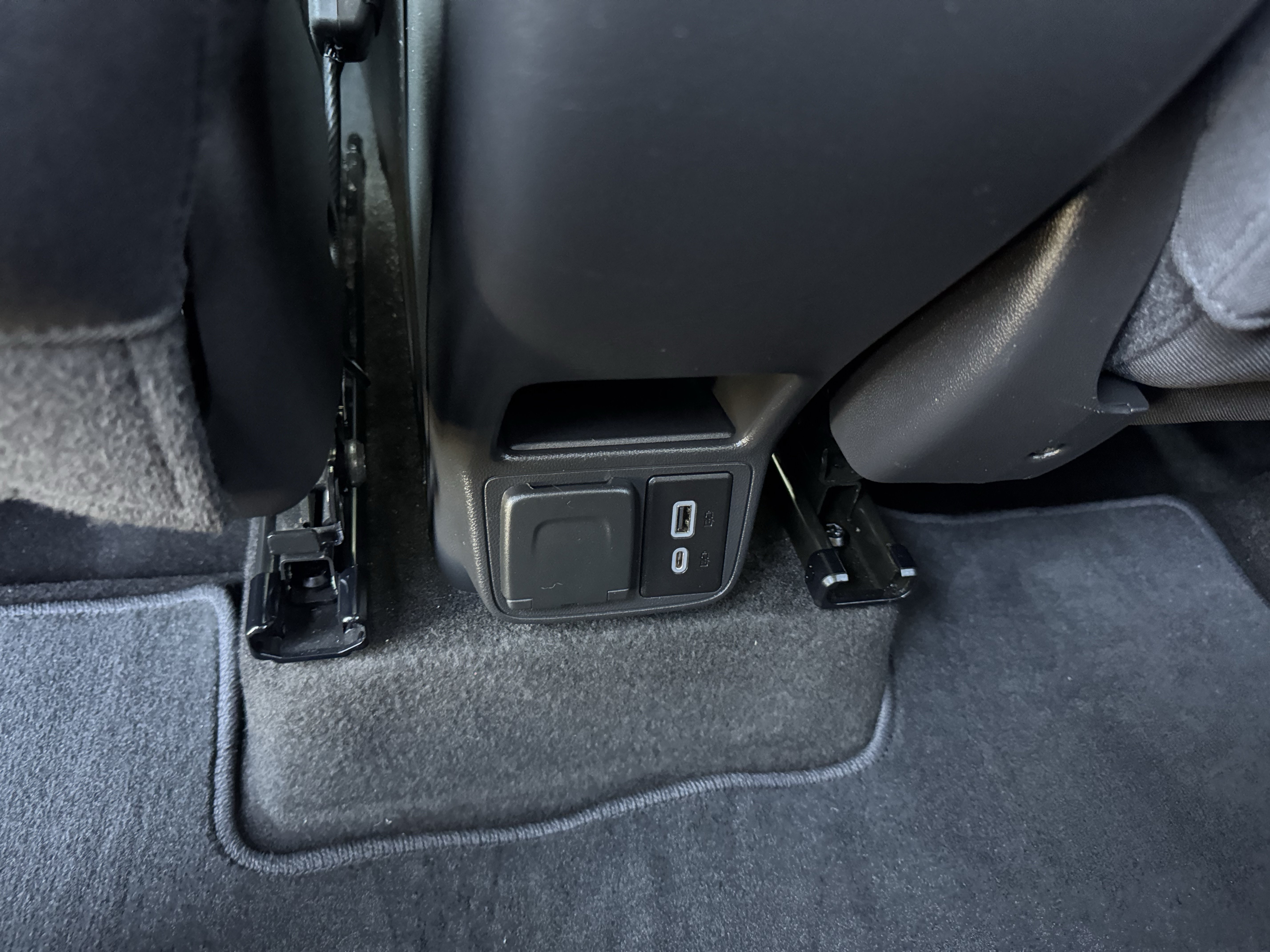 Used 2022 Chevrolet TrailBlazer LT w/ Convenience Package FWD image 16