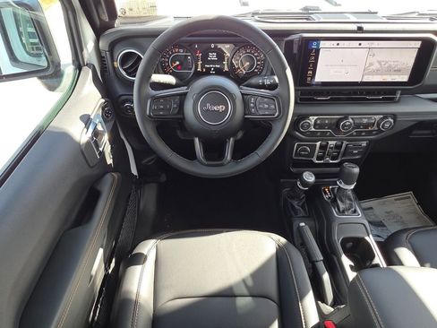 New 2026 Jeep Gladiator Sport image 10