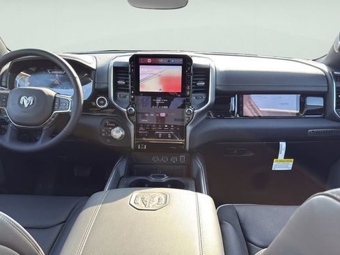 New 2026 RAM 1500 Laramie AWD/4WD image 31