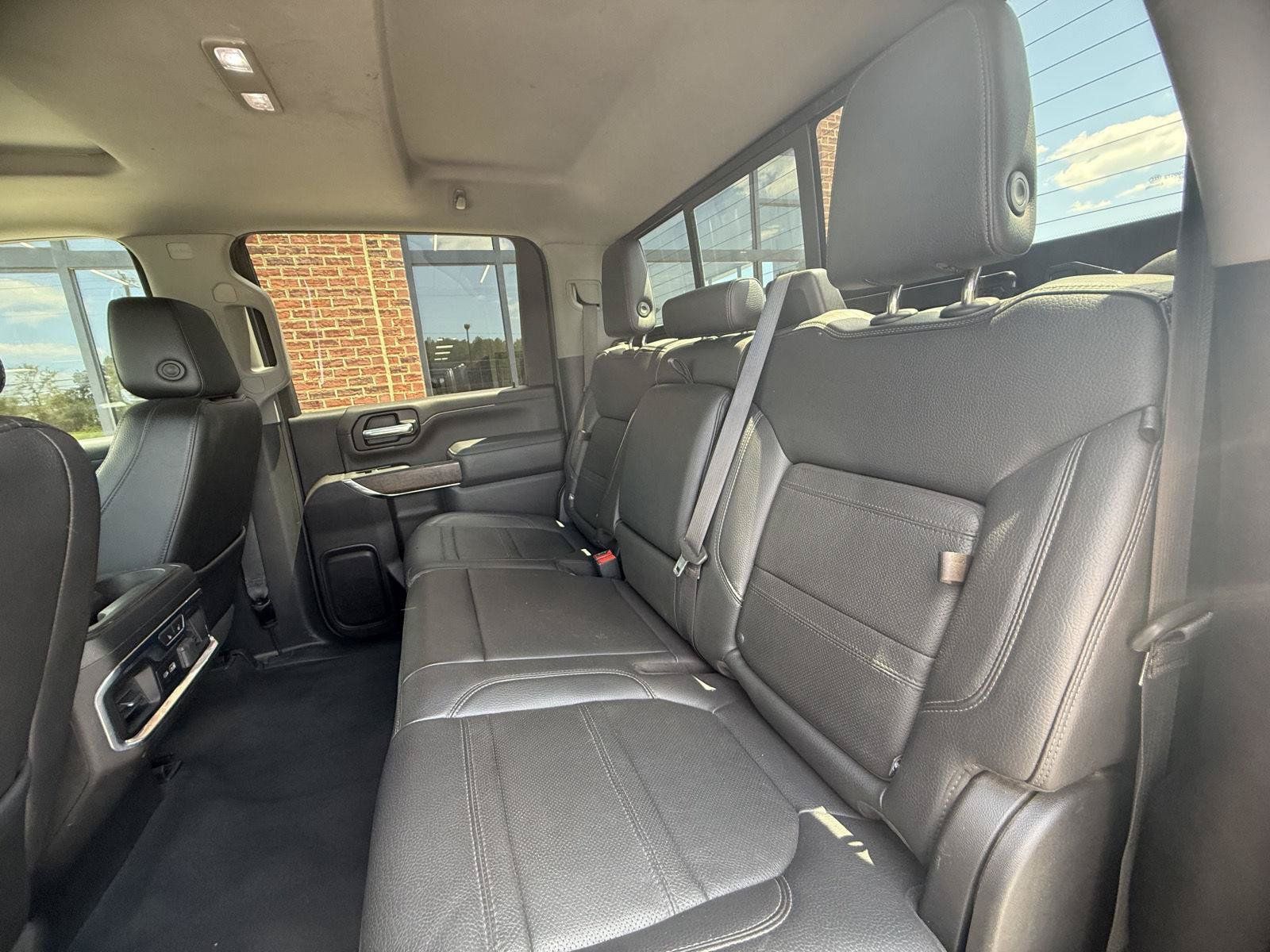 Used 2022 GMC Sierra 2500 Denali w/ Denali Ultimate Package AWD/4WD image 29
