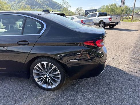 Used 2022 BMW 530i xDrive w/ Premium Package AWD/4WD image 7