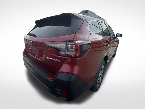 Used 2022 Subaru Outback Premium image 9