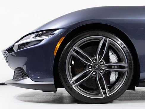 Used 2021 Ferrari Roma image 12