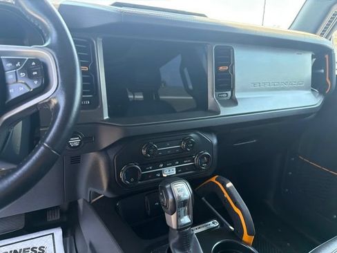 Used 2024 Ford Bronco Badlands AWD/4WD image 22