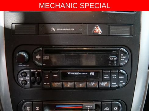 Used 2007 Dodge Caravan SXT w/ Popular Equipment Group I FWD image 24