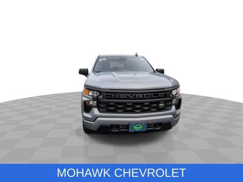 Used 2024 Chevrolet Silverado 1500 Custom image 3