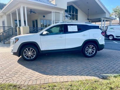 Used 2023 GMC Terrain SLT