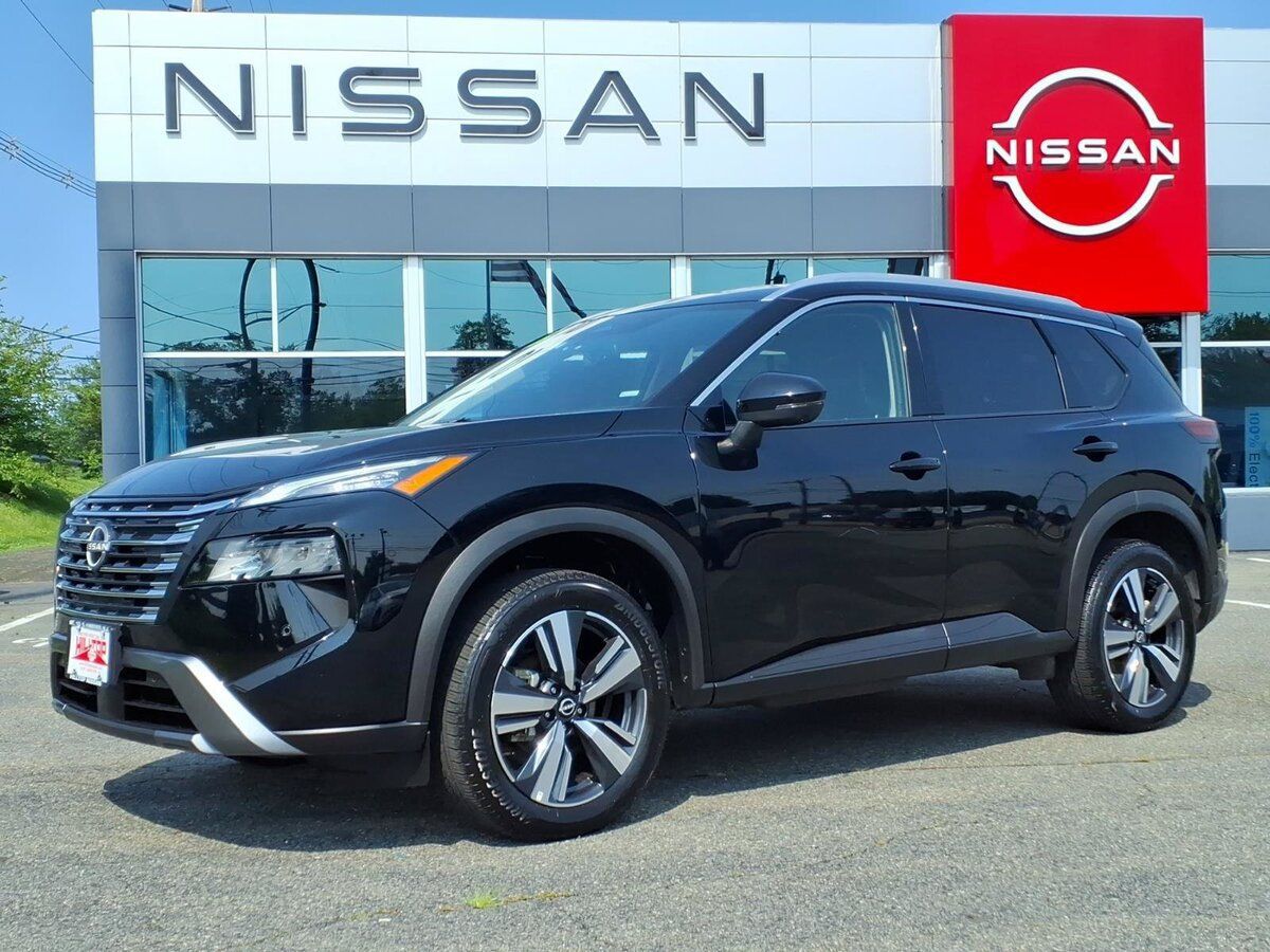 Used 2026 Nissan Rogue SL AWD/4WD image 1