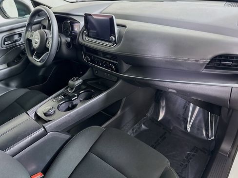 Certified 2024 Nissan Rogue S image 30