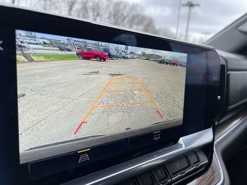 Used 2024 Chevrolet Silverado 1500 LT image 15