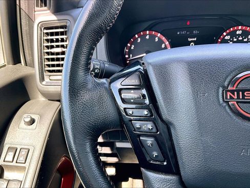 Used 2022 Nissan Frontier Pro-X RWD image 18