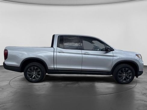Used 2024 Honda Ridgeline Sport image 15