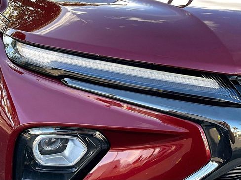 Used 2024 Chevrolet TrailBlazer RS w/ Driver Confidence Package image 27