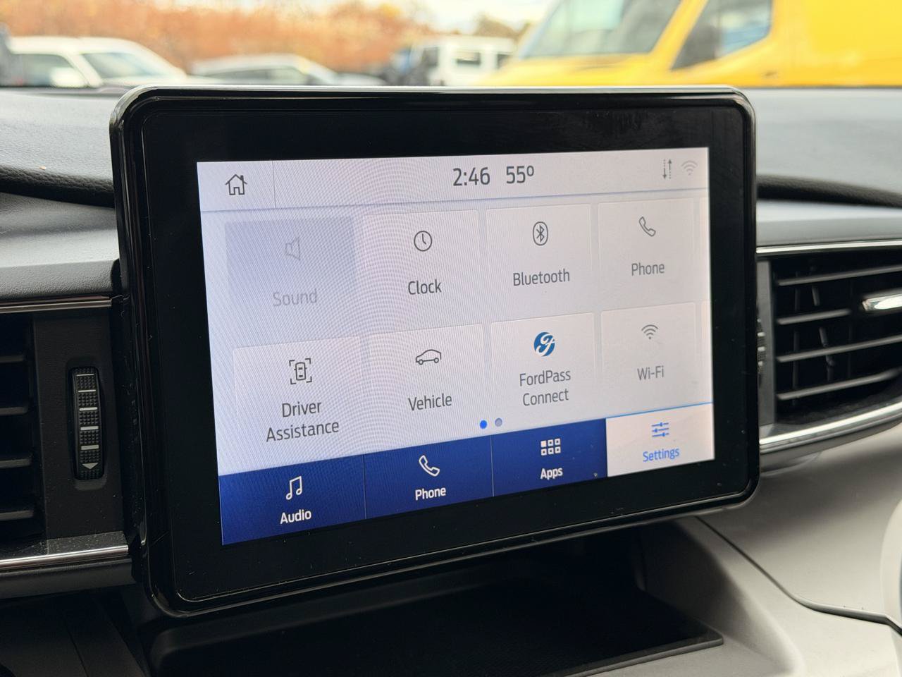 Used 2022 Ford Explorer XLT w/ Equipment Group 202A AWD/4WD image 28
