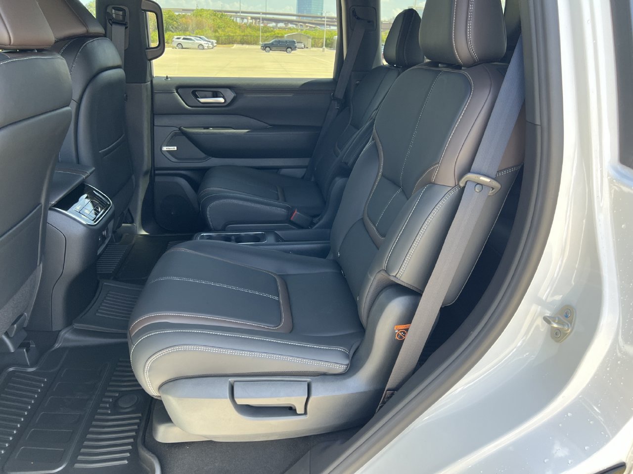 New 2026 Nissan Armada SL RWD image 15