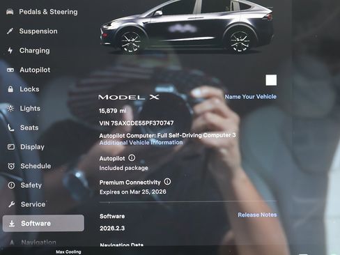 Used 2023 Tesla Model X image 38