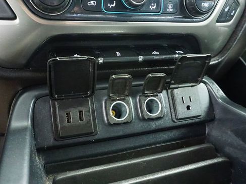 Used 2018 Chevrolet Silverado 1500 LT w/ All Star Edition image 22