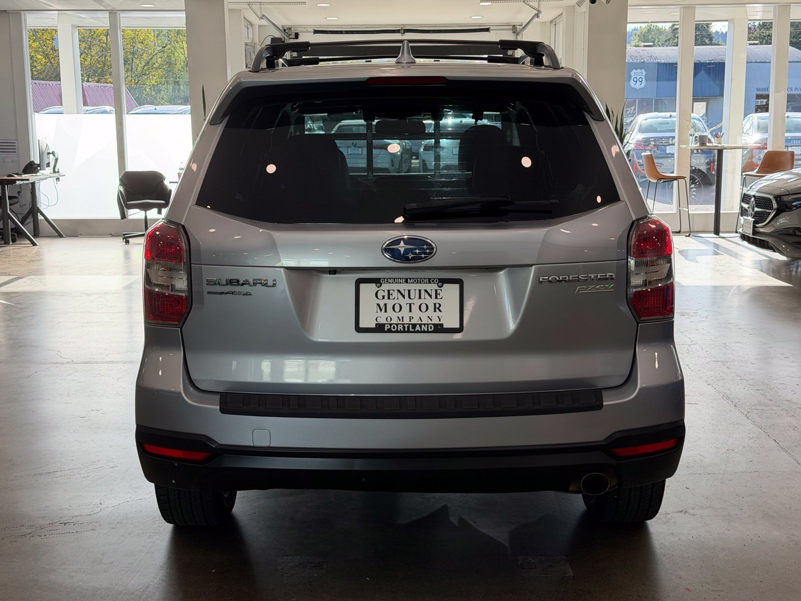 Used 2016 Subaru Forester 2.5i Touring w/ Eyesight & Navigation System AWD/4WD image 5