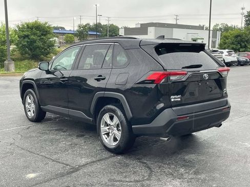 Used 2023 Toyota RAV4 XLE AWD/4WD image 8