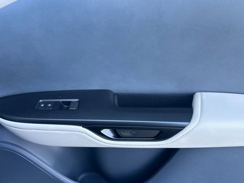 Certified 2023 Lexus RZ 450e Premium image 21