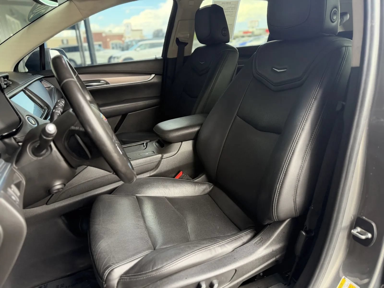 Used 2018 Cadillac XT5 Luxury FWD image 14