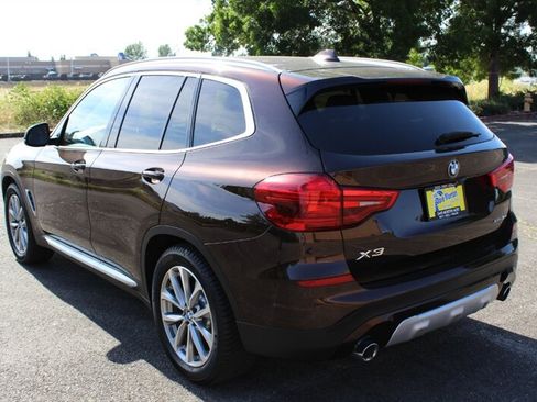 Used 2019 BMW X3 xDrive30i w/ Driving Assistance Package AWD/4WD image 3