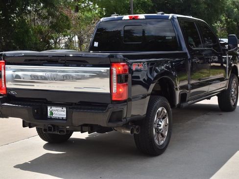 Certified 2025 Ford F250 King Ranch AWD/4WD image 8