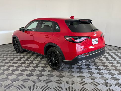 Used 2026 Honda HR-V Sport image 3