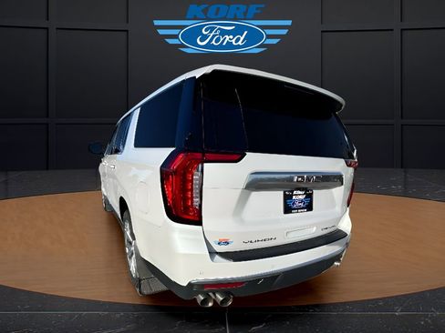 Used 2021 GMC Yukon XL Denali image 3