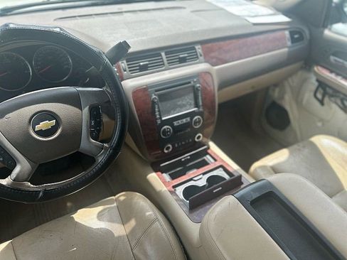 Used 2012 Chevrolet Tahoe LTZ image 18