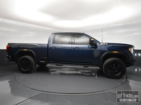 Used 2022 GMC Sierra 2500 AT4 w/ AT4 Premium Plus Package AWD/4WD image 51