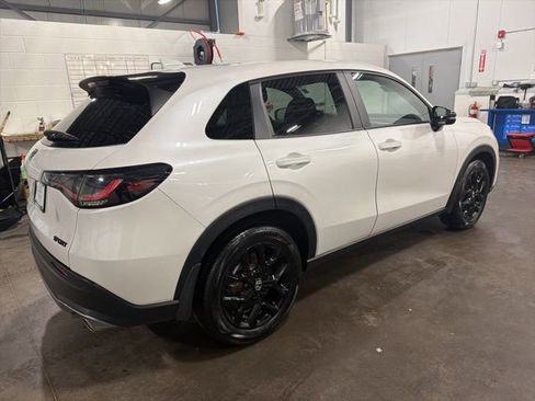 Certified 2024 Honda HR-V Sport image 5