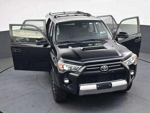 Used 2021 Toyota 4Runner TRD Off-Road AWD/4WD image 45