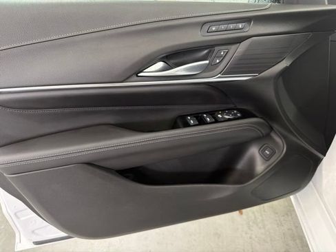 Used 2026 Cadillac CT4 Premium Luxury RWD image 7