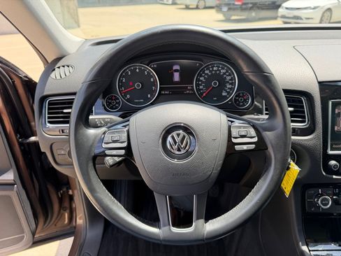 Used 2012 Volkswagen Touareg VR6 AWD/4WD image 13
