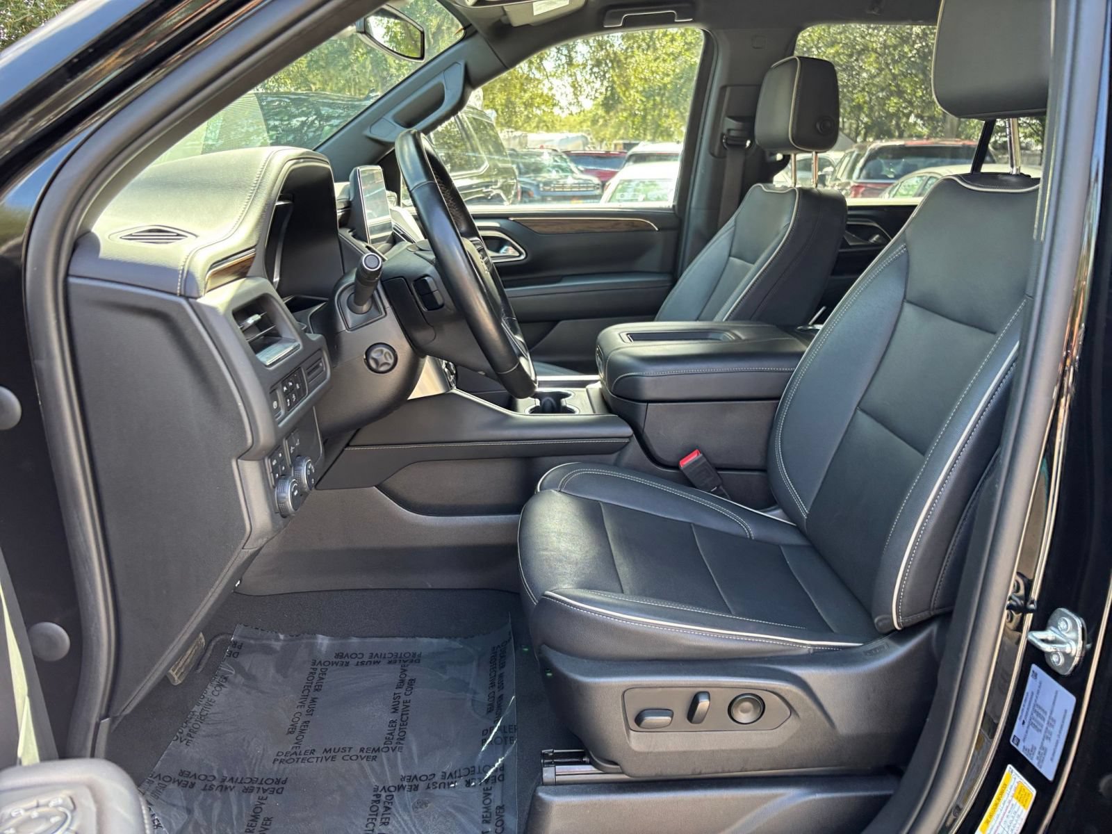Used 2023 Chevrolet Tahoe Premier AWD/4WD image 29