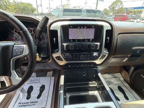 Used 2014 GMC Sierra 1500 SLT w/ SLT Crew Cab Value Package AWD/4WD image 16