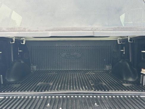 Used 2019 Ford F150 XLT w/ Equipment Group 302A Luxury AWD/4WD image 9