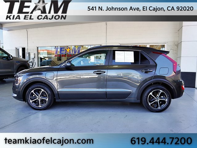Certified 2025 Kia Niro EX FWD image 6