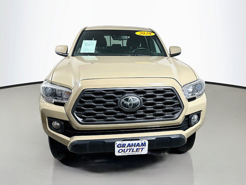 Used 2020 Toyota Tacoma TRD Off-Road AWD/4WD image 2
